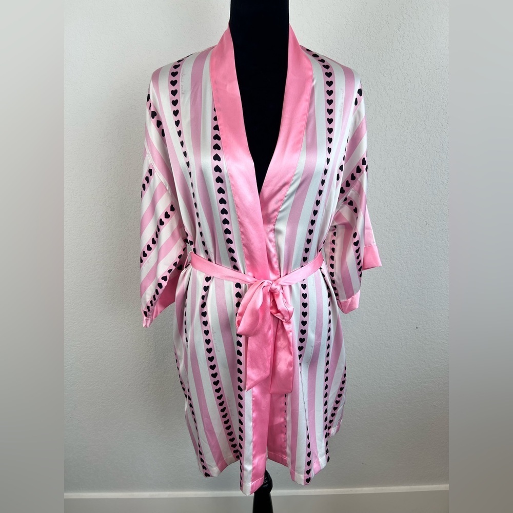 Victoria's Secret Heart Pattern Robe Size XS